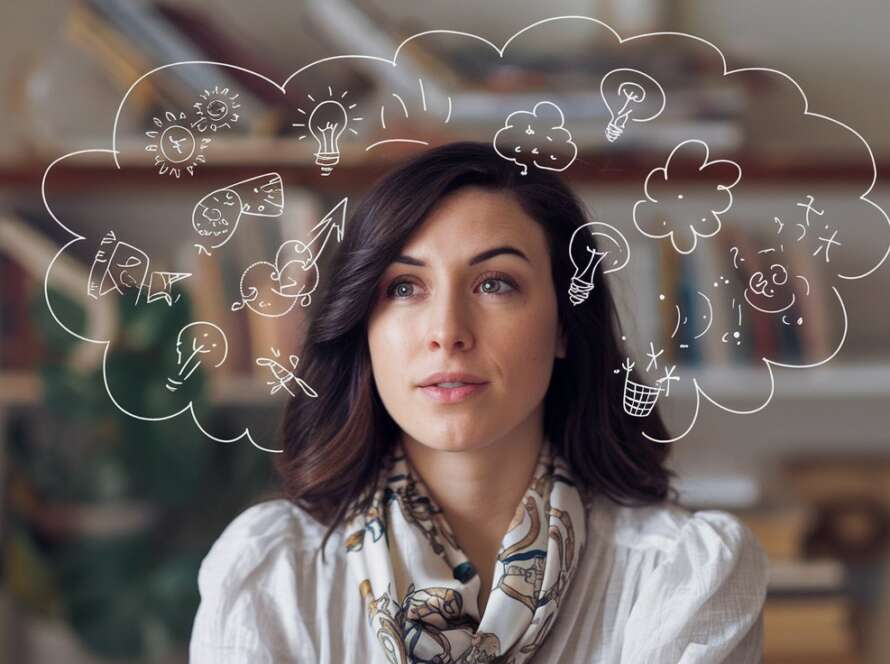 a photo of a woman with a cloud of ideas 5 H kFXZQeq7voudFKdDqw DezLX0VVQkak4q5mAaQ29A